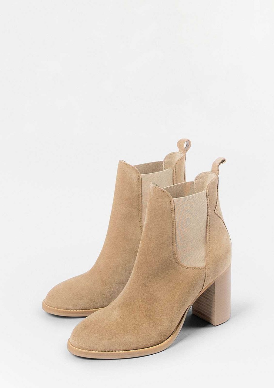 Sacha Suede Chelsea Boots With Heel - Beige