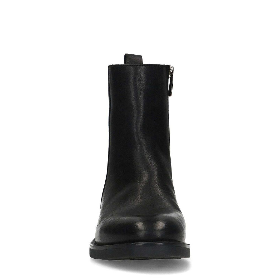 Sacha Classic Ankle Boots - Black