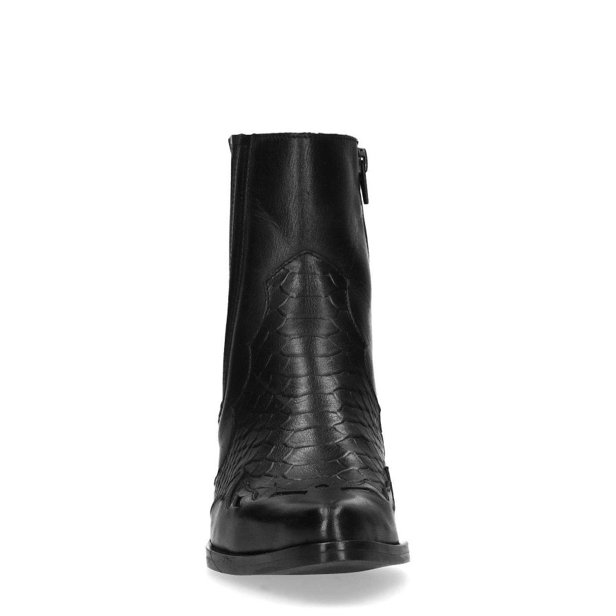 Sacha Leather Cowboy Boots With Details - Black