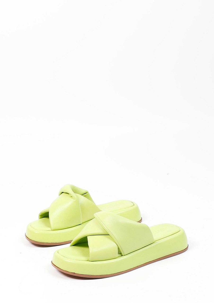 Sacha Platform Slides - Green