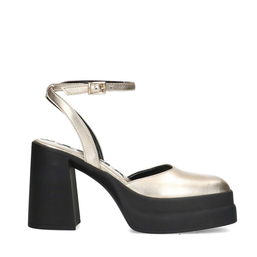 Sacha Metallic Pumps With Platform Sole - Gold